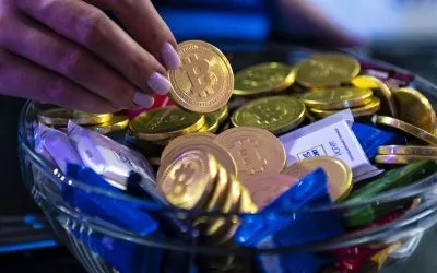 رقابت تنگاتنگ دو رمز ارز؛ کدام‌ تا پایان ۲۰۲۶ بیشتر رشد می‌کنند؟ | آخرین وضعیت بازار رمزارزها در جهان
